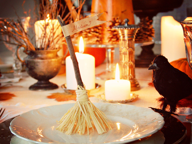 original_Marian-Parsons-witchs-broomstick-place-card-beauty-1_s4x3_lg.jpg